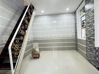 # 2.4 tỷ Lô Góc kiệt gần Nguyễn Văn Linh, đi bộ ra Cầu Rồng, 2 tầng, thoáng mát