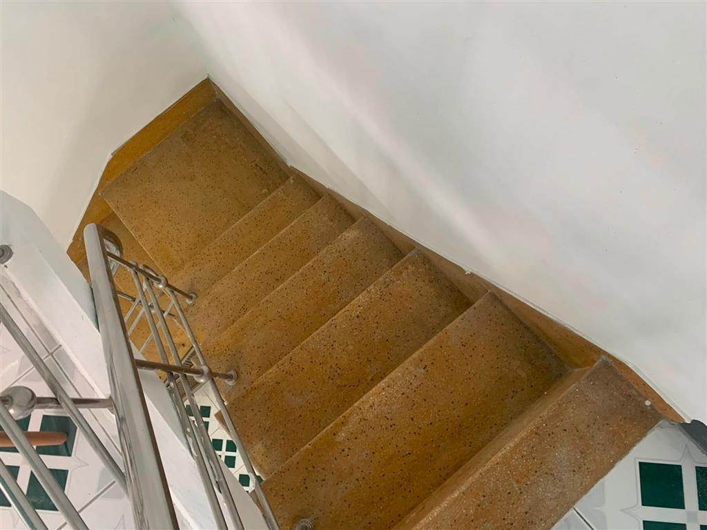 # 4.1 tỷ Kiệt Lê Duẩn, 79m2, ngang 6m, 2.5 tầng cứng ngắc, 3PN, sân rộng.