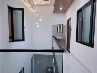 # Nhà kiệt rộng thẳng thông sát Trần Cao Vân, 92.8m2, ngang 5.4m, 4PN thoáng, chỉ hơn
