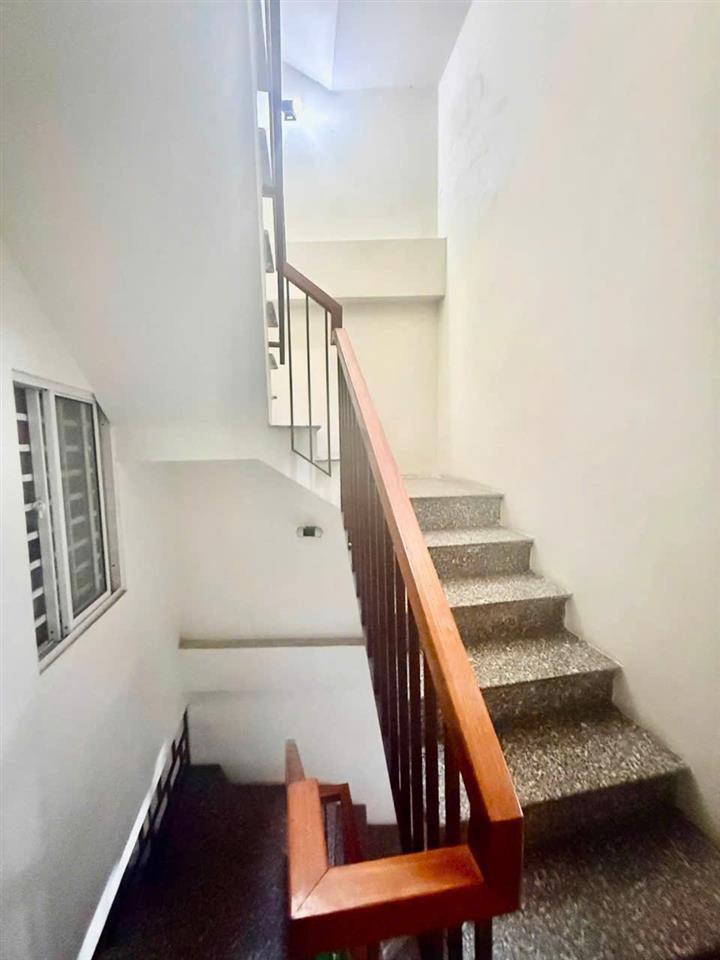 # 1 nhà ra Ô tô, gần Nguyễn Hoàng, 41m2, 4 tầng đúc, 4PN khép kín, sân thượng, 3.x tỷ
