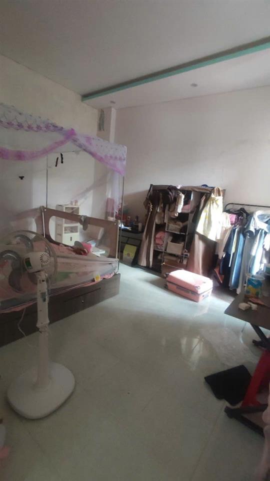 # Nhà kiệt 3m Hoàng Diệu 85m2, 2 tầng, 3PN, sân rộng, Giá Sập Sàn 3.x tỷ