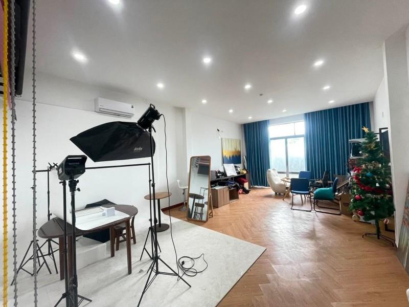 # Mặt tiền Đường 2 Tháng 9 sát Quảng Trường, 125m2, 4 tầng cực xịn, Văn Phòng KD