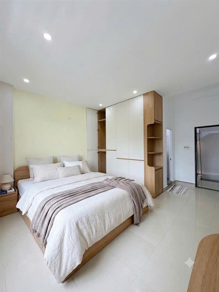 # Kiệt 3m thẳng thông Cù Chính Lan, 38m2, 3 tầng,3.x tỷ vừa