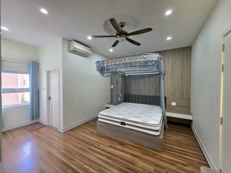 #  MT Tiểu La, đường 10.5m, 80m2, 4 tầng đúc hiện đại, thang máy, dòng tiền 40tr, 14.x tỷ