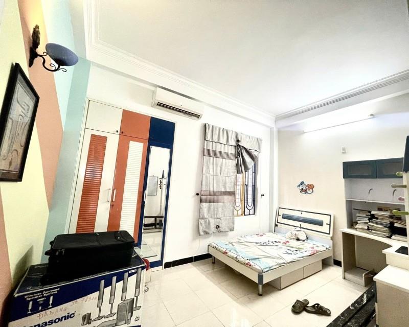 # Sau Mặt Tiền Đống Đa, Ô tô đậu cửa, 83m2, 3 tầng cứng, nhỉnh 7 tỷ
