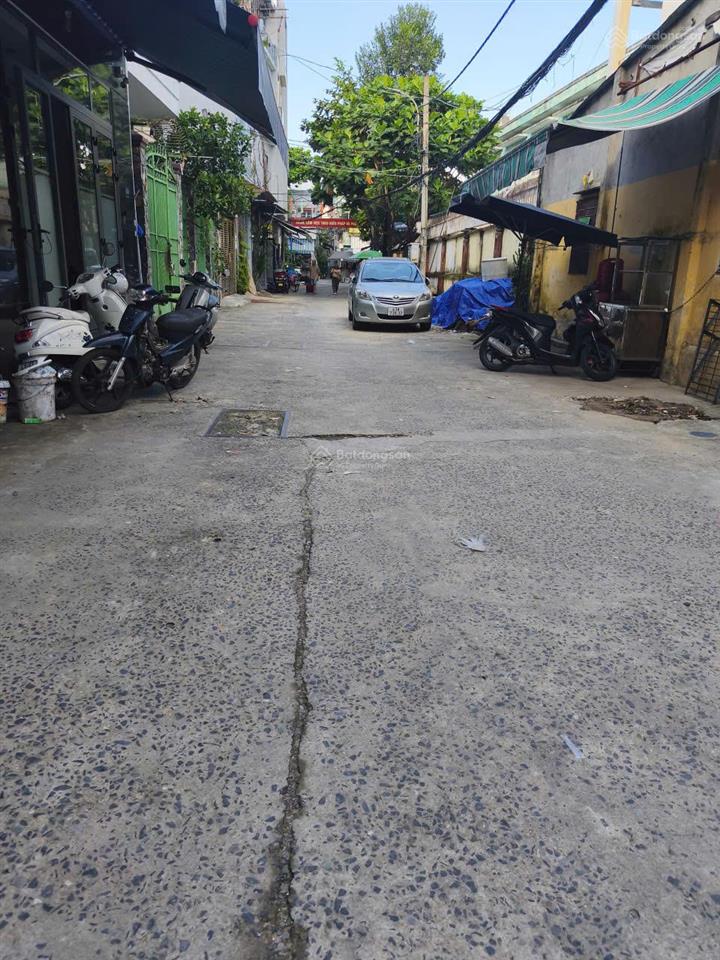 # lô góc, hàn mặc tử, 3.5 tầng cứng, 3pn 3wc, ô tô đậu 20m, 2.6 tỷ