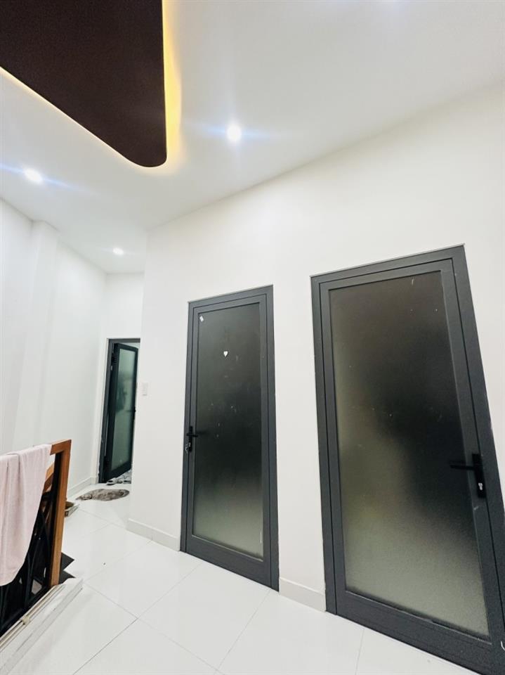# Lô Góc Kiệt Ô tô Thẳng thông Nguyễn Tri Phương, 2 tầng, Kinh Doanh, 3.x tỷ
