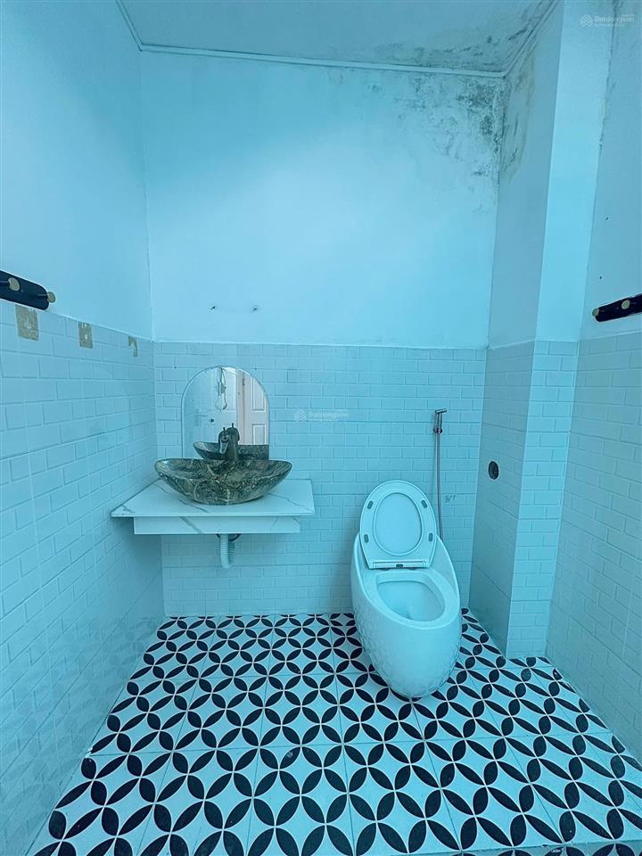 Nhà 3 tầng 3 pn 3 wc hẻm ô tô sát siêu thị aeon mall tân phú 3,980