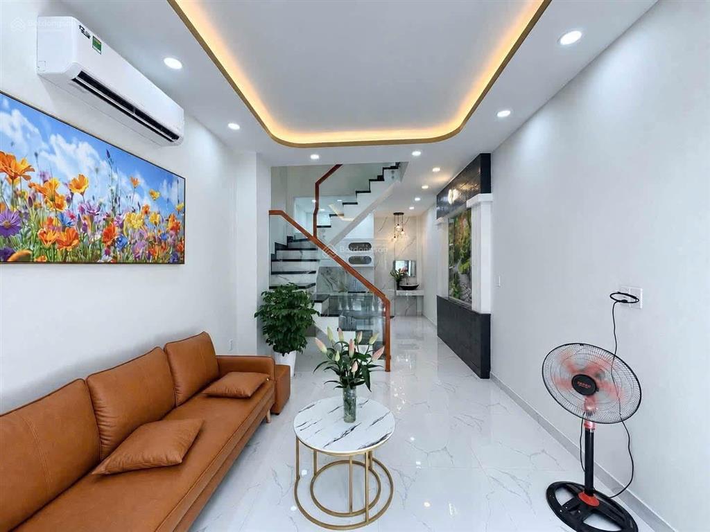 Nhà bán khu chợ vải phú thọ hòa 6 tỷ 175 tr