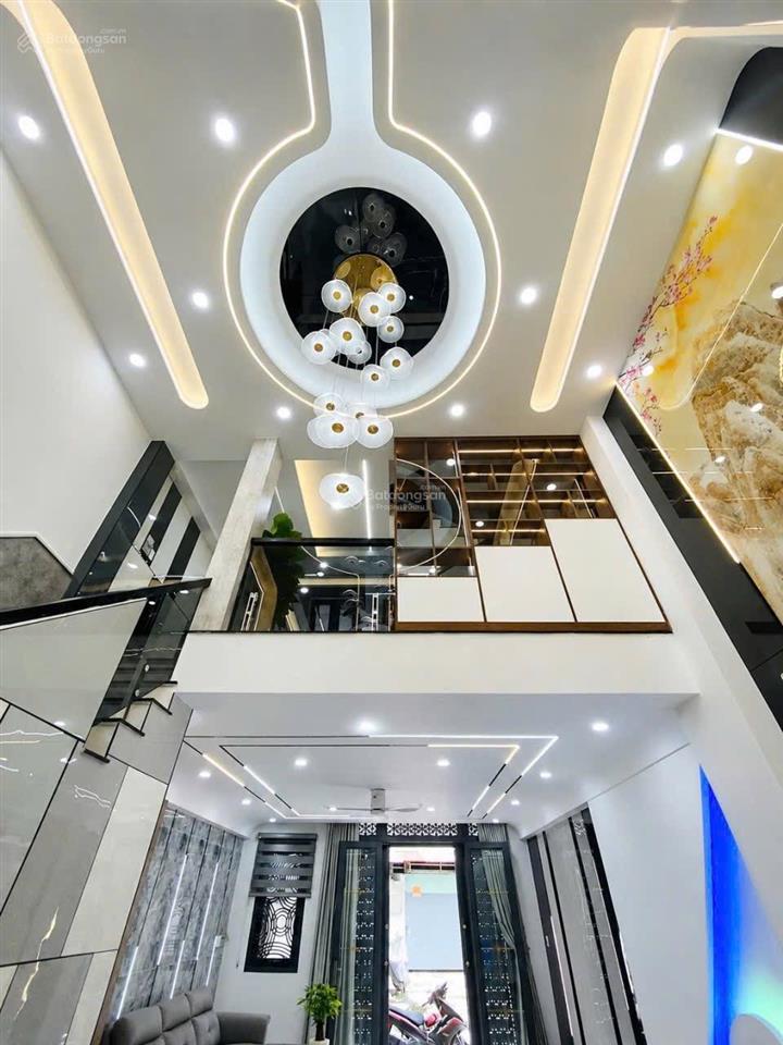 Nhà vị trí vip chỉ 7,9 tỷ nhà xây mới