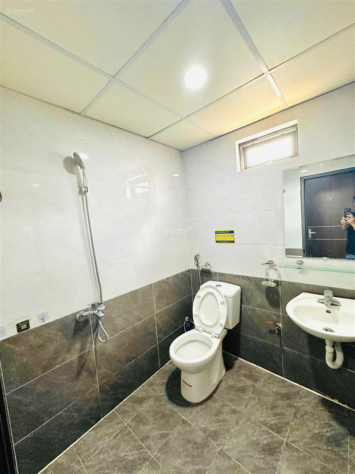 Phòng 1n1k  1 phút ra chợ phùng khoang  ngõ 67 phùng khoang, trung văn, từ liêm