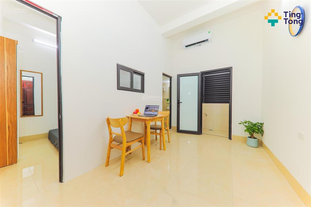 1 ngủ 1 khách có ban công  cuối đường chiến thắng  gần bệnh viện quân y 103  ô tô đỗ cửa