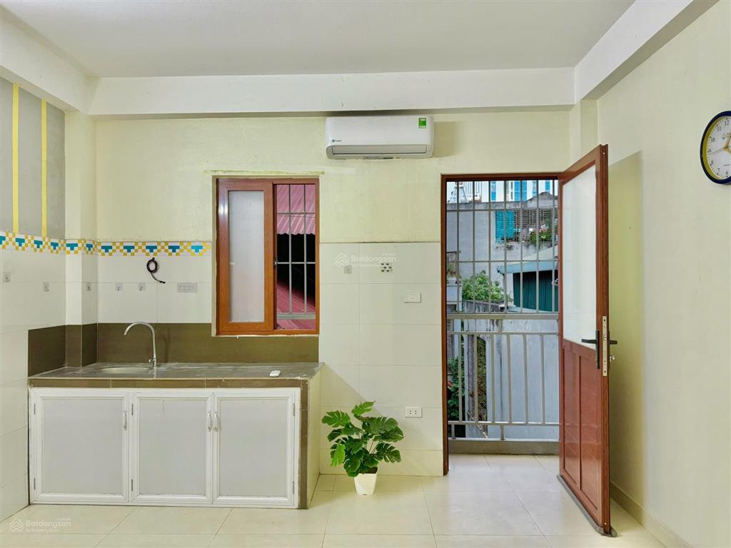 Phòng ban công ngõ 28 đại linh, trung văn  gần vinaconex 3, đường lê quang đạo kéo dài