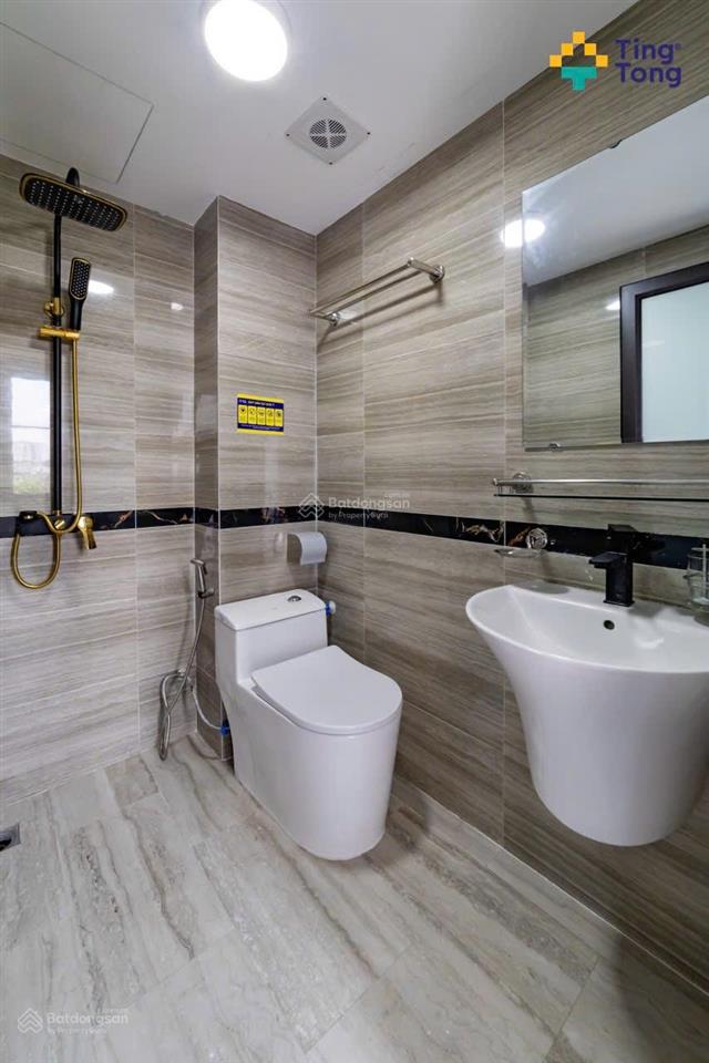 Gần hồ tây/ hoàng quốc việt, vành đai 2, ban công thoáng  ở ngay  ngõ 78/2 võ chí công, tây hồ