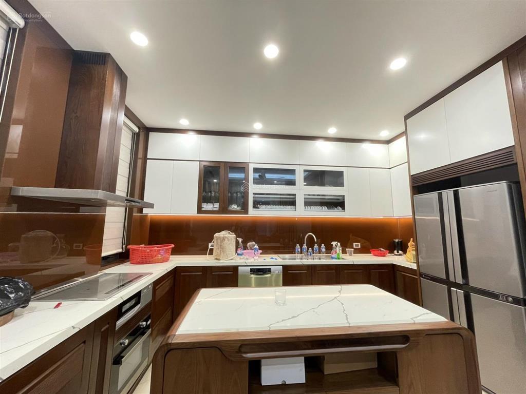 Cho thuê biệt thự song lập diện tích 210m2 tại vinhomes the harmony có thang máy giá chỉ 47 triệu