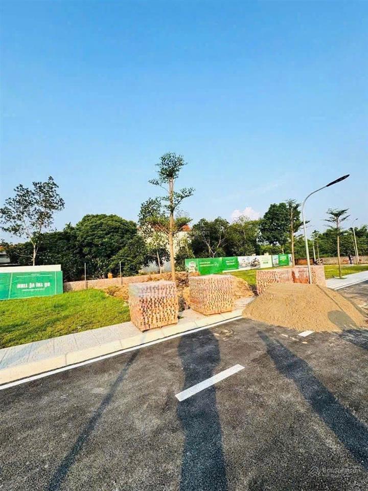 Chính chủ cần bán gấp lô đất ở tt xã cổ đônghòa lạc, gần trường sq lục quân. dt 100m², giá 2,9 tỷ.