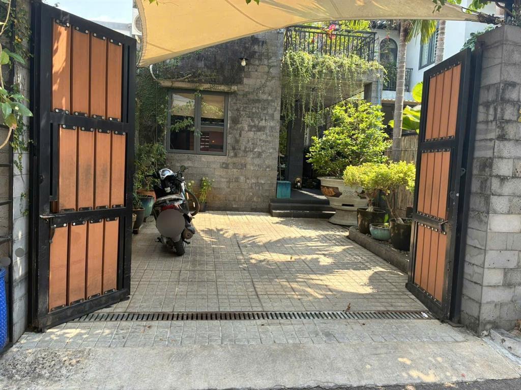 NHÀ ĐẸP- GIÁ TỐT BÁN NHANH NHÀ  SỔ HỒNG RIÊNG tại Thành phố Thủ Dầu Một, Bình Dương