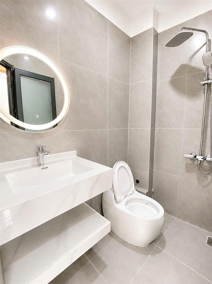 NHÀ ĐẸP  Hẻm XE HƠI - TRUNG TÂM QUẬN 10 - 41M2 - 5 TẦNG BTCT - KẾ MẶT TIỀN - THIẾT KẾ