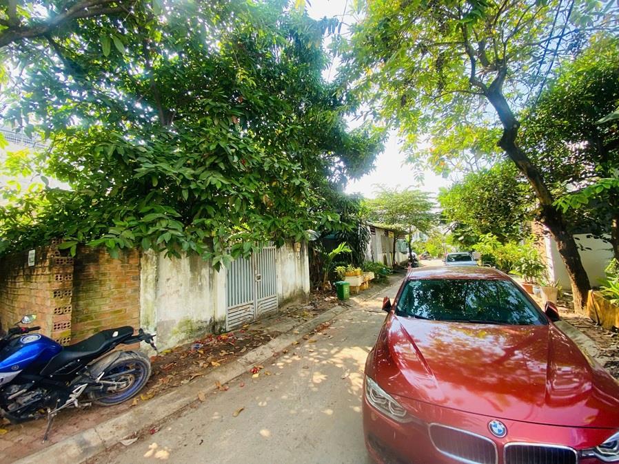 GIÁ TỐT - CHÍNH CHỦ Cần Bán Nhanh Căn Nhà  Cấp 4 Tiện Xây Mới Vị Trí Tại Quận 9, TP Hồ