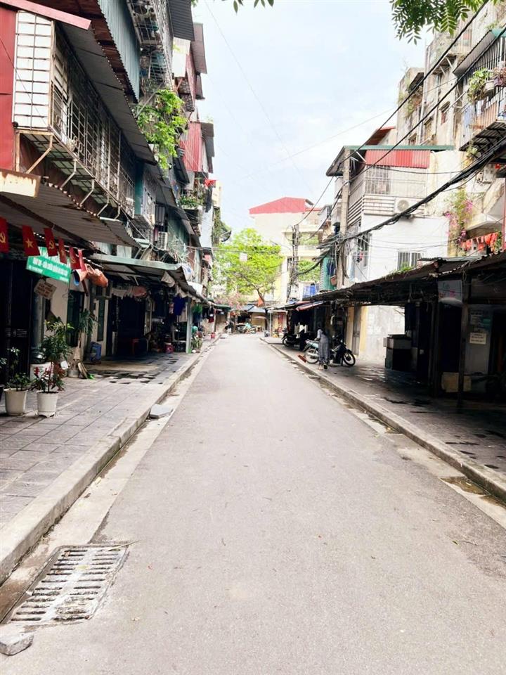 CẦN BÁN NHANH Căn Hộ Nhà A9, Khu Tập Thể Do Học Viện Quốc Phòng Xây Dựng Tại Q. Cầu Giấy,