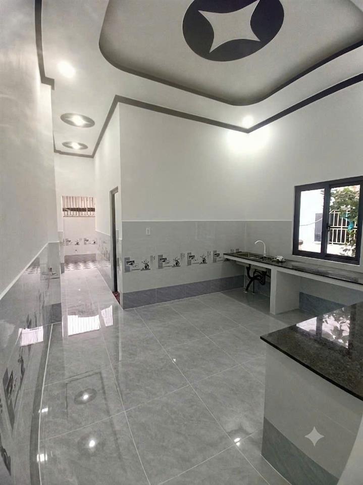 NHÀ SIÊU ĐẸP -  GIÁ RẺ BÁN CĂN NHÀ LẦU VỪA HOÀN THIỆN Xã Long An Cần Giuộc , Long An