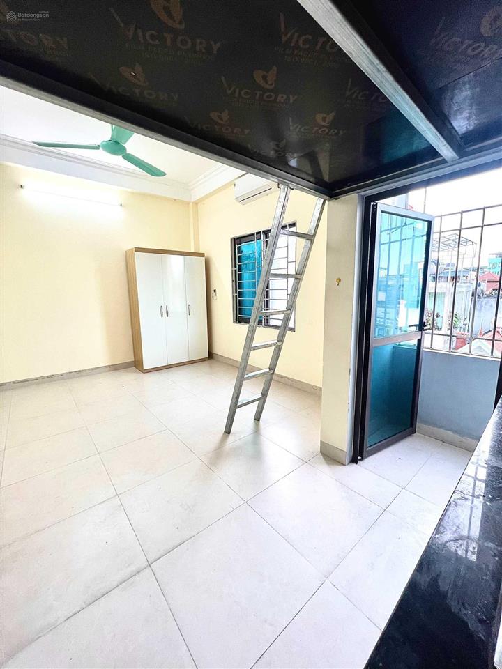 Nhà trọ kim giang, cạnh đại học thăng long. còn 1 phòng hiếm có