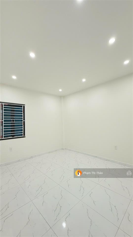 Giá cực sốc chỉ hơn 2 tỷ có ngay nhà 3 tầng sân cổng để xe gần ngay chợ đặng cương 60m2 ngõ nông