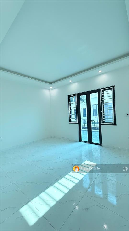 Giá cực sốc chỉ hơn 2 tỷ có ngay nhà 3 tầng sân cổng để xe gần ngay chợ đặng cương 60m2 ngõ nông
