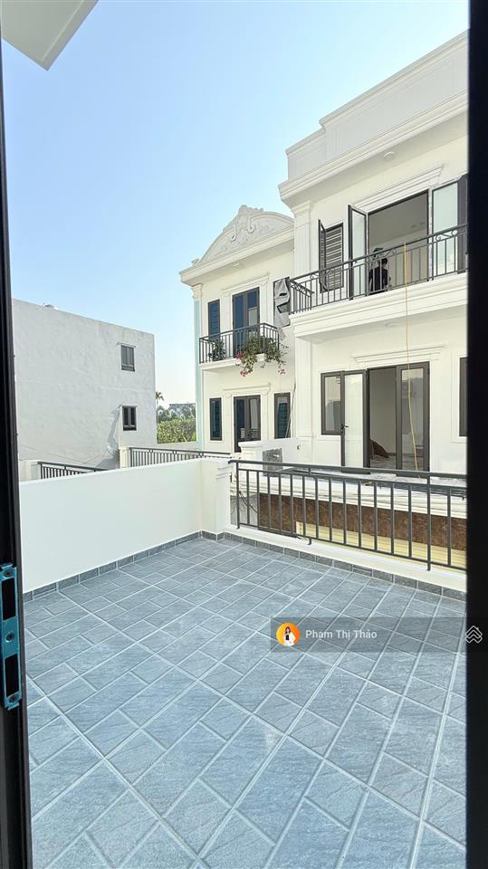 Giá cực sốc chỉ hơn 2 tỷ có ngay nhà 3 tầng sân cổng để xe gần ngay chợ đặng cương 60m2 ngõ nông