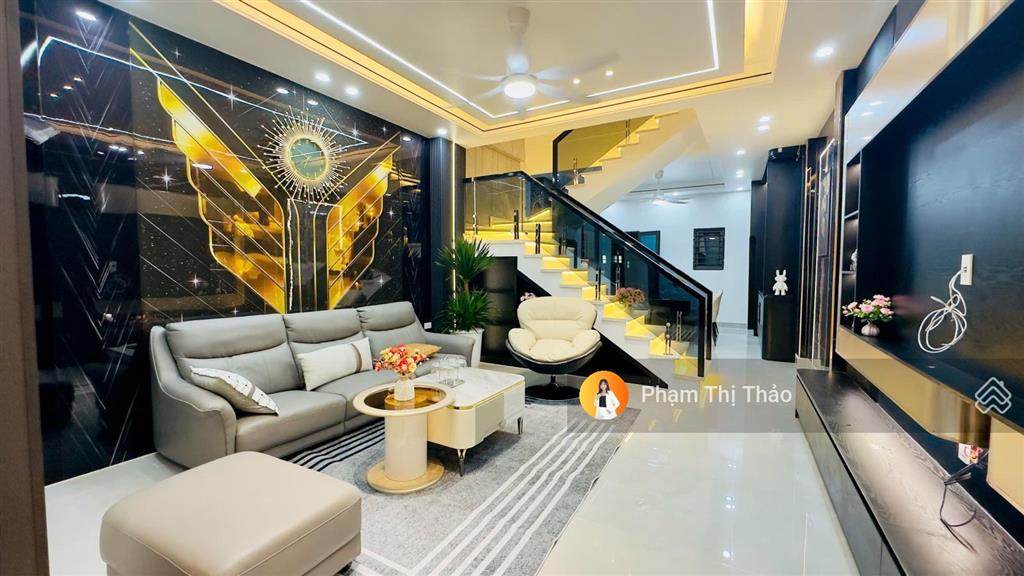 Siêu phẩm 4 tầng độc lập gara ô tô mặt đường 6m rộng thênh thang
