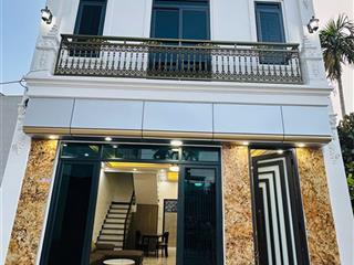 Hàng hiếm nhà 3 tầng ô tô đỗ cửa full nội thất xịn