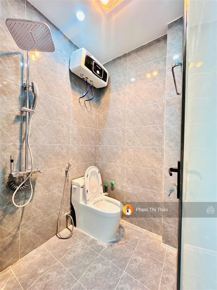 Bán nhà 4 tầng vị trí siêu đẹp, gara ô tô kinh doanh buôn bán. chỉ hơn 3 tỷ