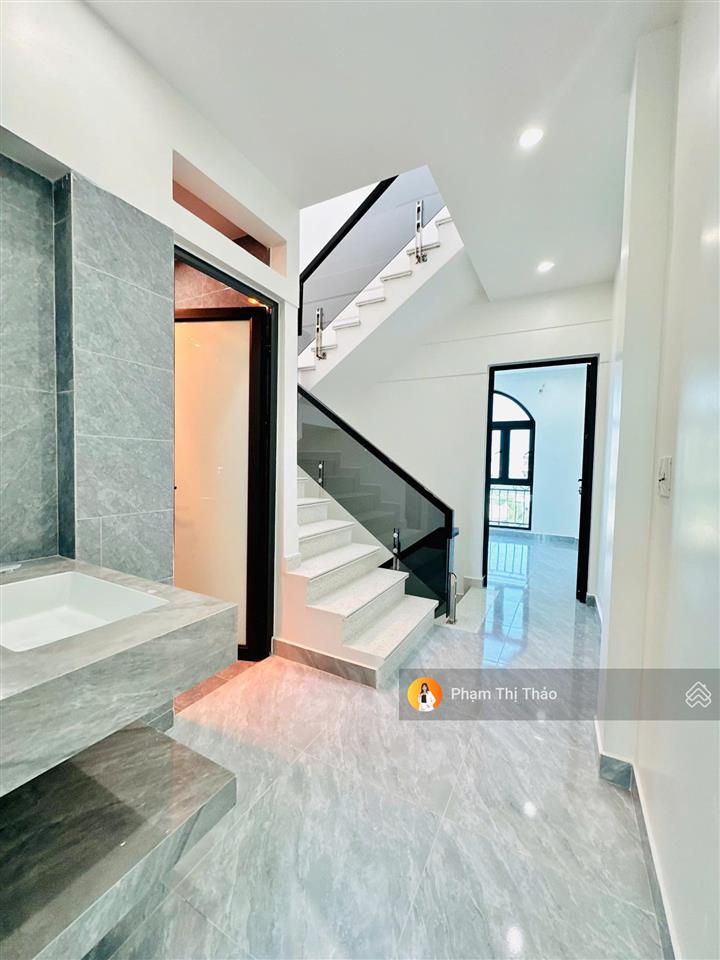 Bán nhà 4 tầng vị trí siêu đẹp, gara ô tô kinh doanh buôn bán. chỉ hơn 3 tỷ