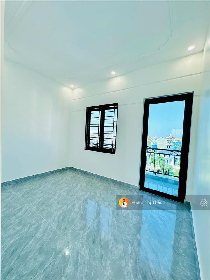 Bán nhà 4 tầng vị trí siêu đẹp, gara ô tô kinh doanh buôn bán. chỉ hơn 3 tỷ