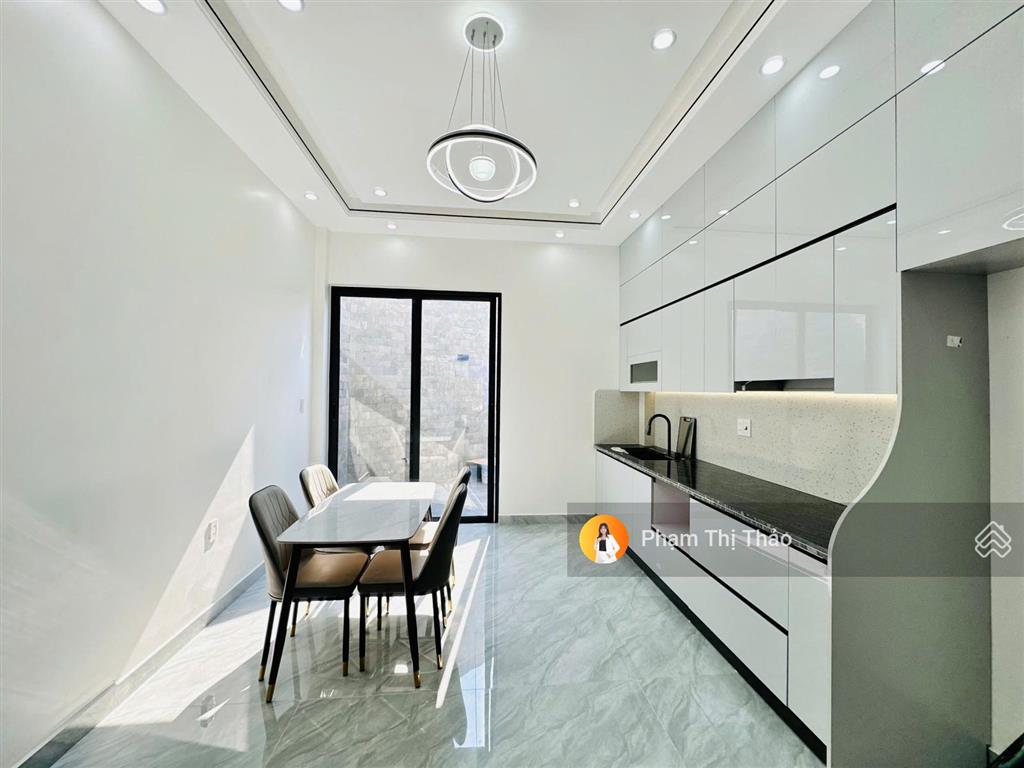 Bán nhà 4 tầng vị trí siêu đẹp, gara ô tô kinh doanh buôn bán. chỉ hơn 3 tỷ