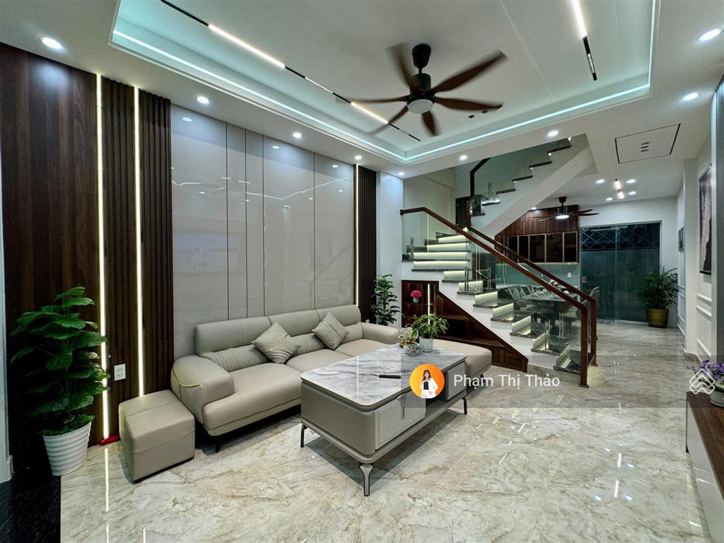 Bán căn nhà 4 tầng gần trung tâm an dương. chỉ nhỉnh 3 tỷ