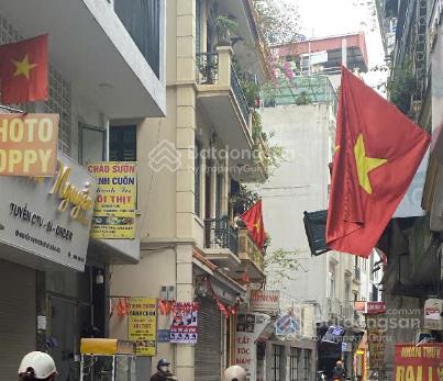 Chính chủ bán nhà 5 tầng yên hòa cầu giấy 102,4m2 thang máy dòng tiền cho thuê hấp dẫn chỉ 32 tỷ tl
