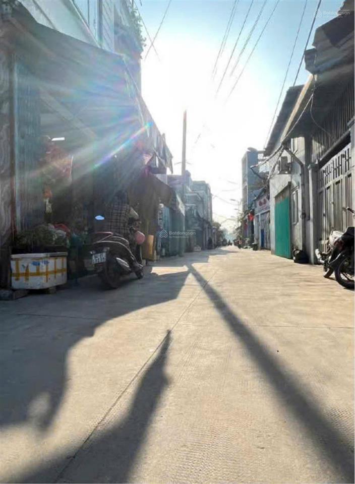 Bán nhà hơn 100m2  tl4, mt hẻm thông hà huy giáp, apđ, cách ql 1a 300m