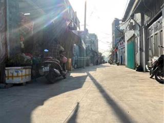 Bán nhà hơn 100m2  tl4, mt hẻm thông hà huy giáp, apđ, cách ql 1a 300m