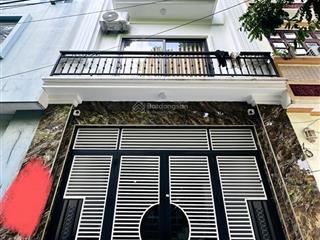 Nhà đẹp dân xây giá tốt 120m2, 6t thang máy tư đình long biên, khu quân đội giá 24.8 tỷ