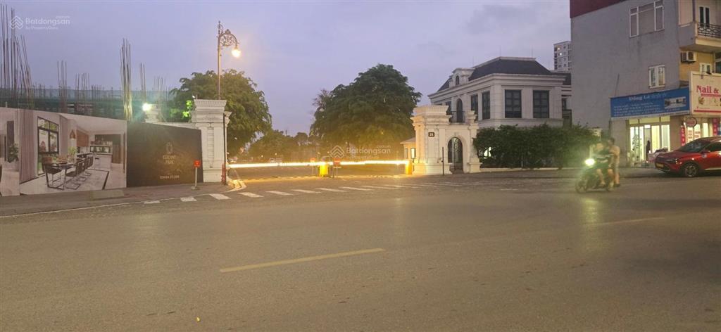 Bán liền kề elegant park thạch bàn, sát hồ, sống chất, 105m2, 5 tầng thô, giá 34 tỷ.
