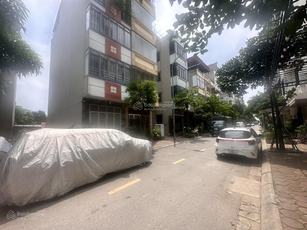 Giảm 2 tỷ bán gấp nhà phân lô him lam long biên 93m2, 6 tầng, full đồ, giá 27.5 tỷ