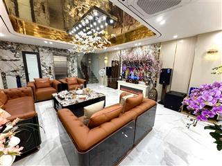 Bán nhà phố trạm long biên 96m2, 8 tầng, nội thất 5 sao, gara 2 oto, hướng đông nam, đường rộng.