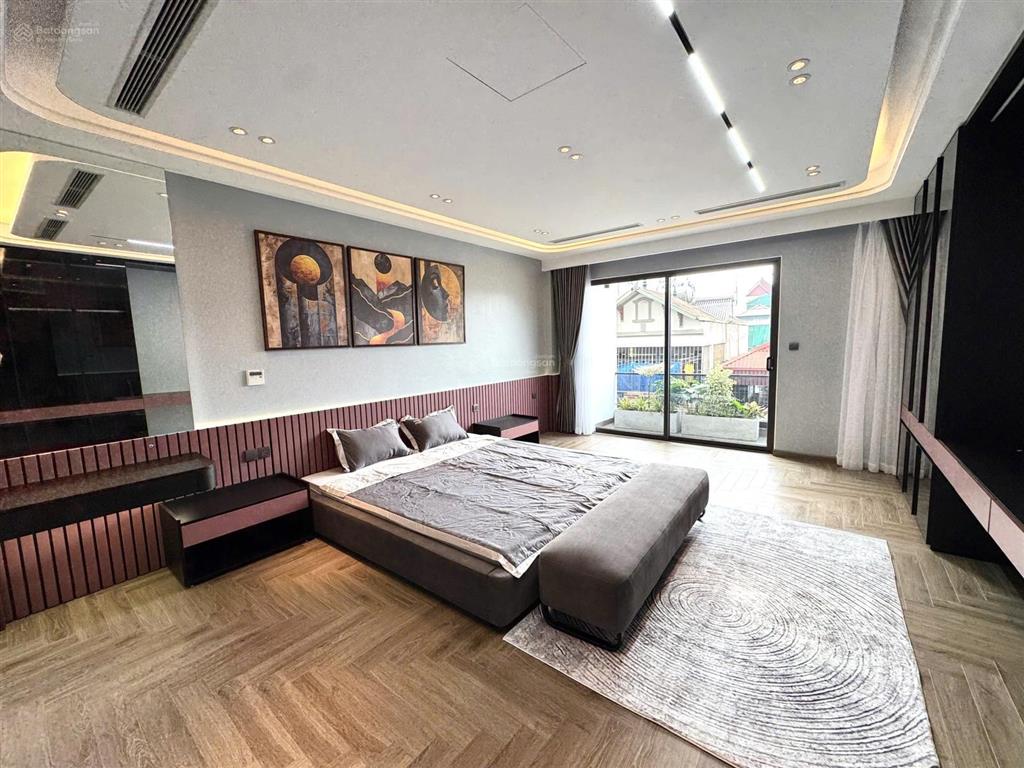 Giá tốt nhà phố ngô gia tự 110m2, 5 tầng full đồ, ngõ to thông, thang máy, giá yêu 23.9 tỷ