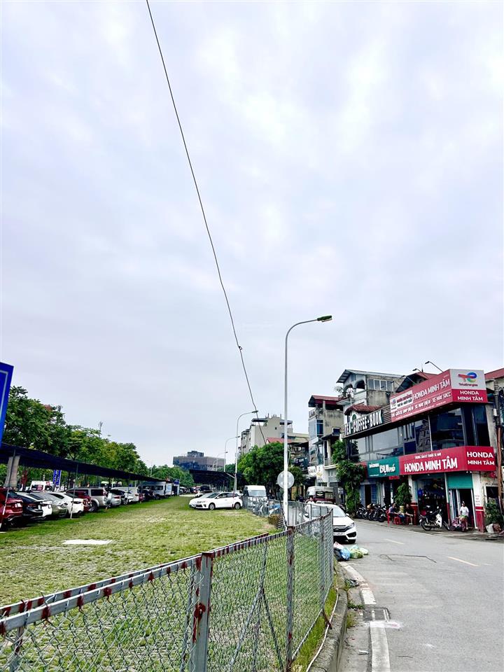 Giá tốt trong khu đất đẹp ngay ngã tư cổ linh thạch bàn, đường ô tô tránh 70m2, đất vuông vắn