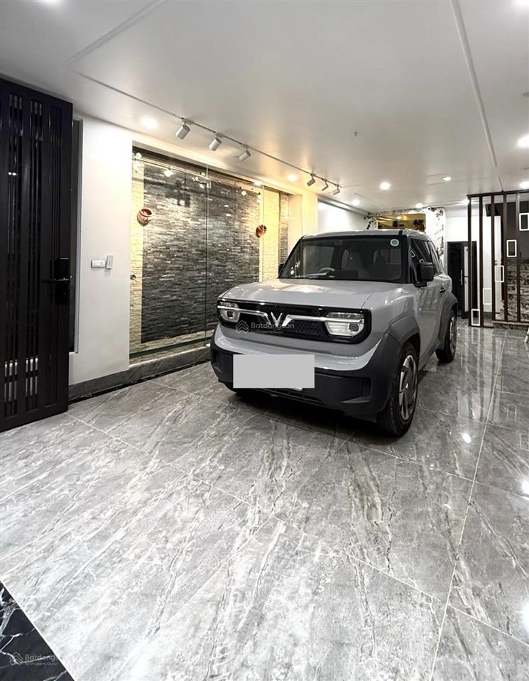 Bán nhà nguyễn văn cừ bồ đề 52m2 7 tầng, full đồ, gara ô tô, gần phố, khu dân trí, giá 18.8 tỷ
