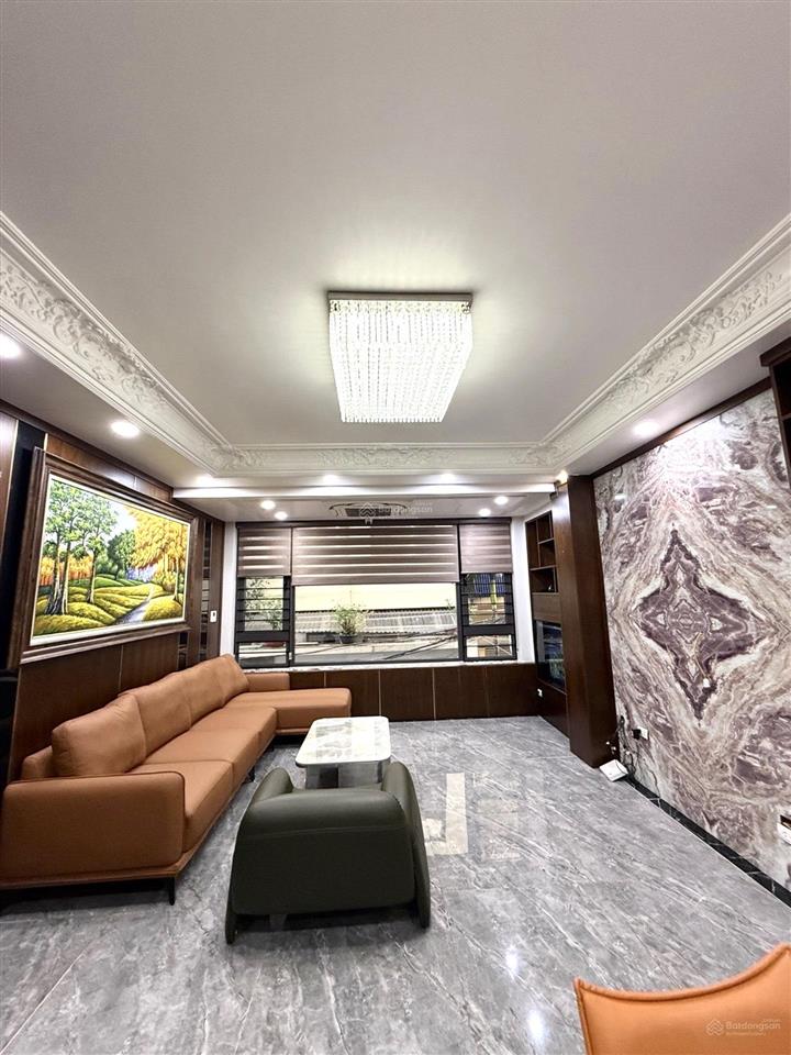 Bán nhà nguyễn văn cừ bồ đề 52m2 7 tầng, full đồ, gara ô tô, gần phố, khu dân trí, giá 18.8 tỷ