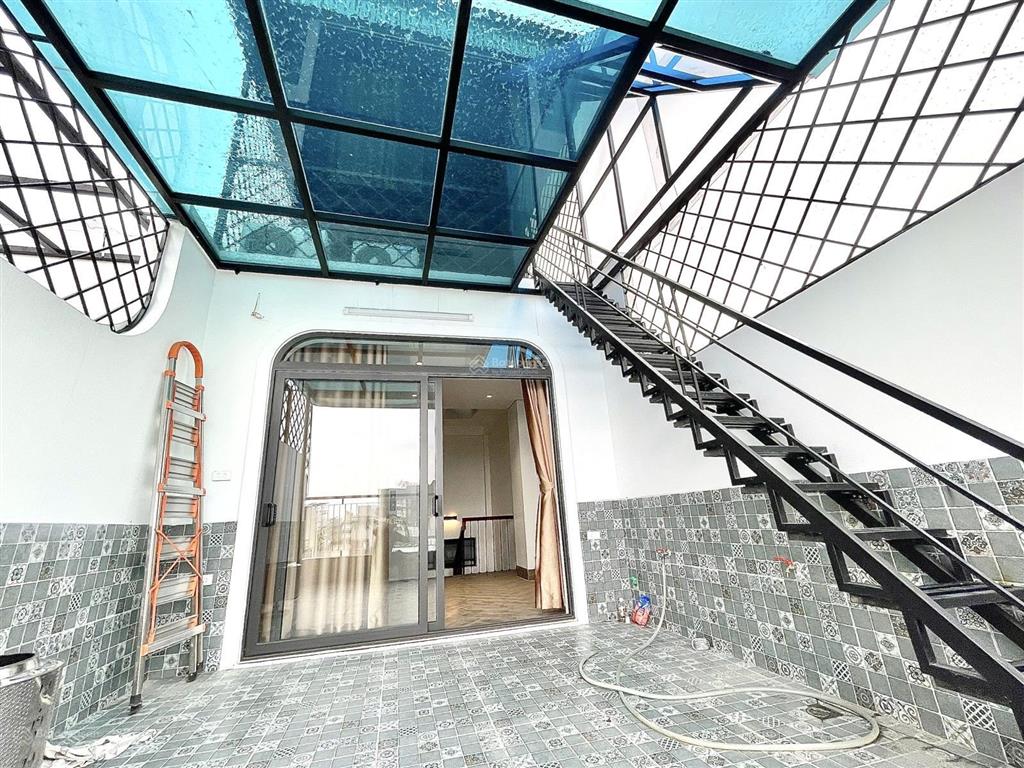 Bán nhà phố thạch bàn long biên 40m2, 6 tầng thang máy, gara oto, sát phố, giá tốt 10,95 tỷ