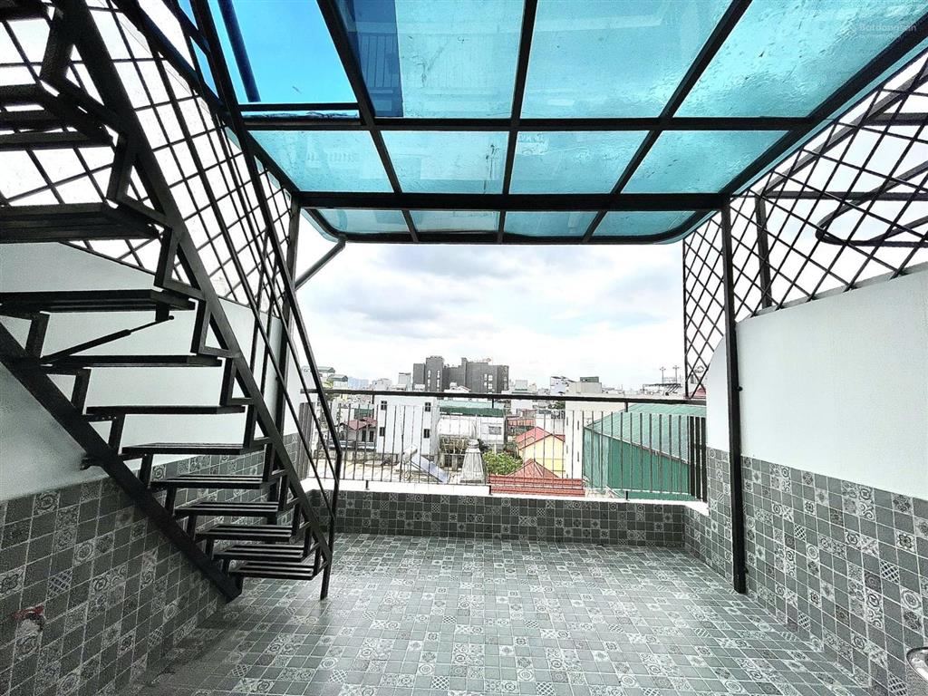 Bán nhà phố thạch bàn long biên 40m2, 6 tầng thang máy, gara oto, sát phố, giá tốt 10,95 tỷ