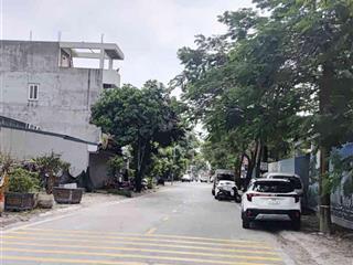 Bán đất phân lô ngõ 303 phúc lợi view hồ, kinh doanh, 64m2, lô góc, giá 14 tỷ